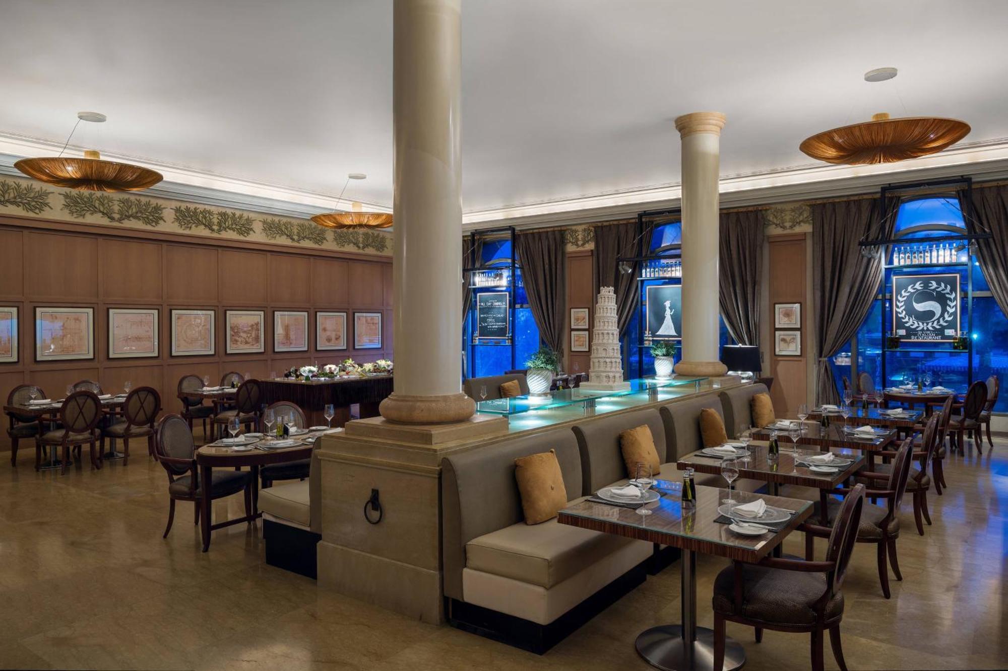 Sheraton Dammam Hotel & Convention Centre Εξωτερικό φωτογραφία The interior of the restaurant